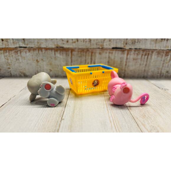 Vintage Littlest Pet Shop LPS Mice Pink Mouse, & Accessory - Great Condition! - Picture 4 of 4